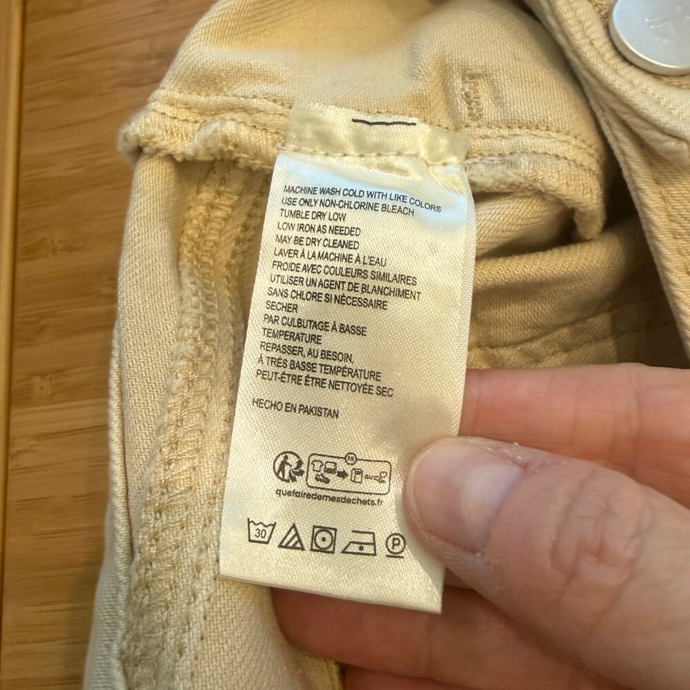 Pilcro, The Wanderer Mid Rise Relaxed-Leg Jean, EUC, Sz 28, off-white color - Picture 5 of 6